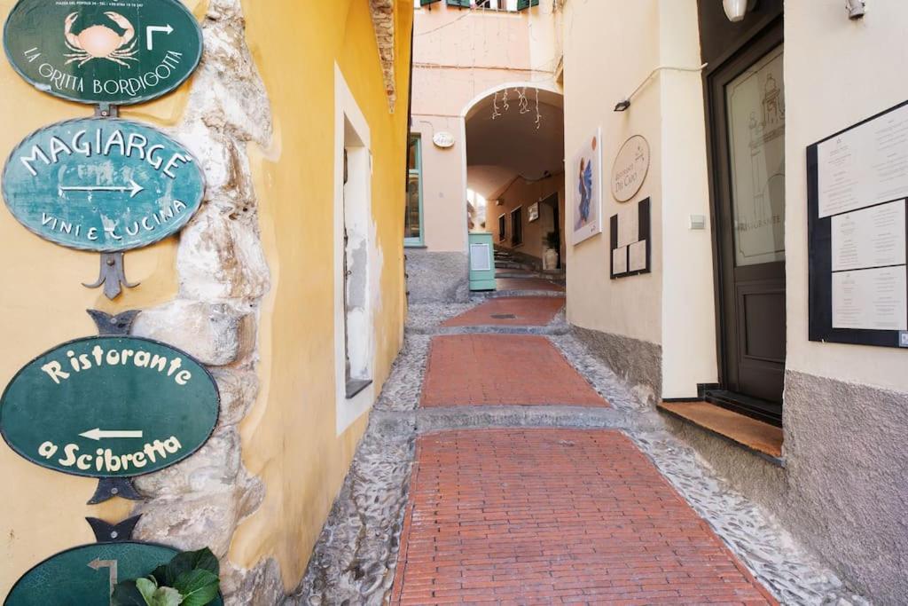 Casa Della Nonna Teresa Leilighet Bordighera Eksteriør bilde